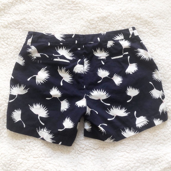 Old Navy Tropical Palm Leaf Shorts Sz 2 - Picture 2 of 11